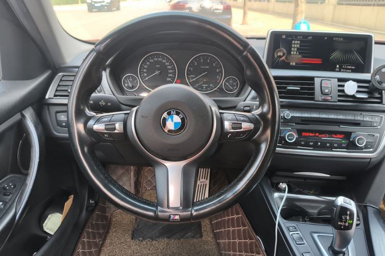 Used BMW 3 Series 2015 320Li Luxury Edition Fashion Model
