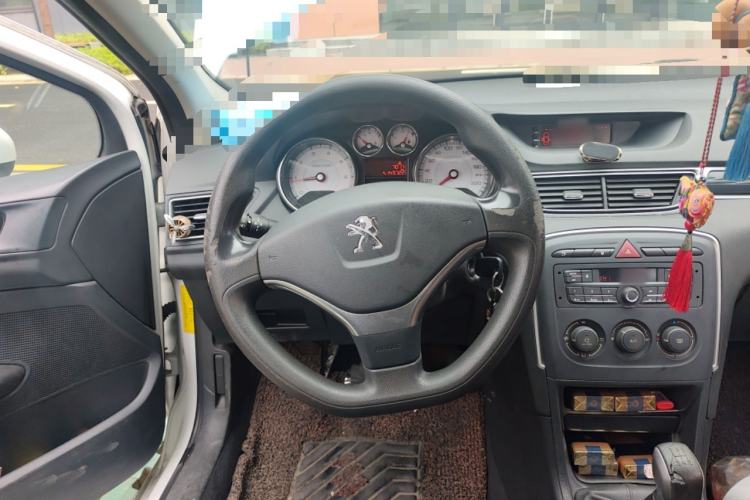 Used Peugeot 308 2014 Enjoy Edition Classic 1.6L Manual YouShang Model Steering Wheel
