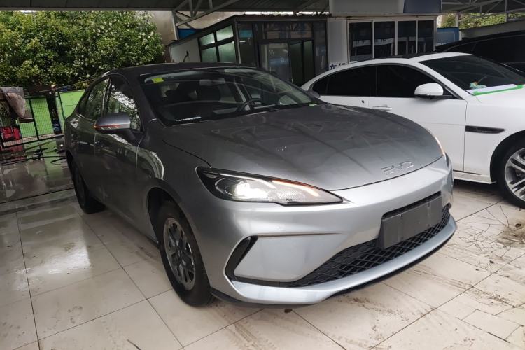 Used BYD Seal 05 DM-i 2026 DM-i 128KM Luxury Edition Front Right 45 Deg