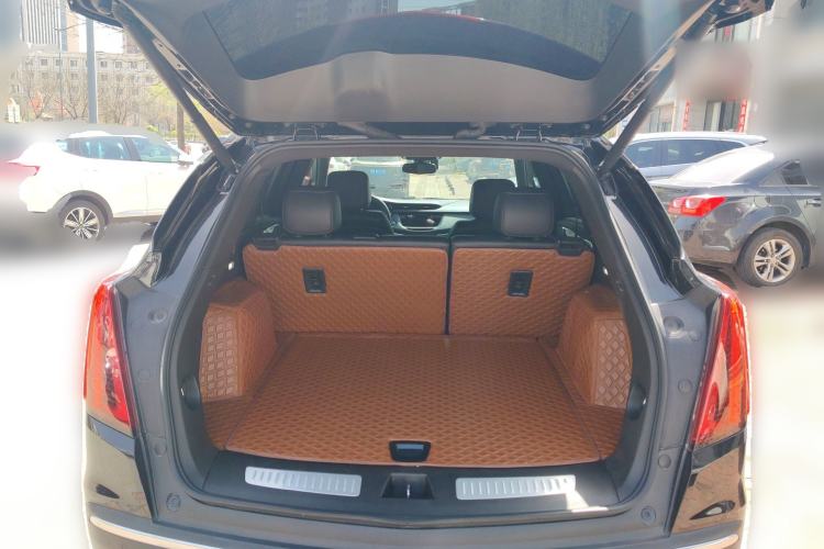 Used Cadillac XT5 2021 2.0T Two-Wheel Drive Luxury Version Trunk