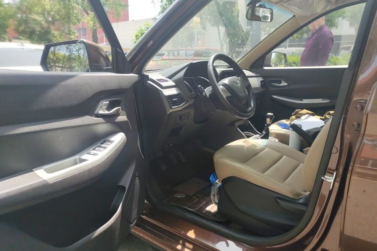 Used Wuling Hongguang 2019 1.5L S Comfort Edition China VI LAR Driver Seat