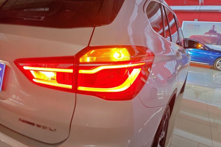 Used BMW X1 2018 xDrive20Li Luxury Edition Right Rear Taillight