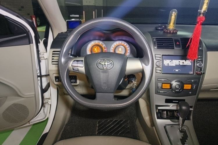 Used Toyota Corolla 2013 Special Edition 1.8L CVT ZhiKu GL-i Steering Wheel