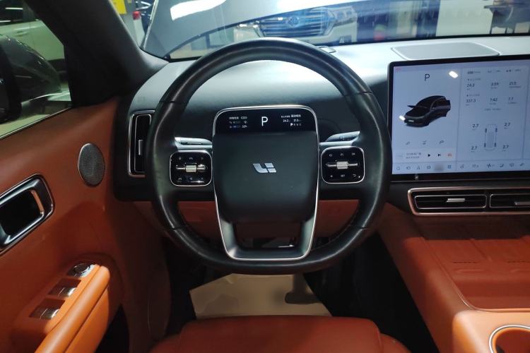 Used Li Auto L8 2023 Pro Model
