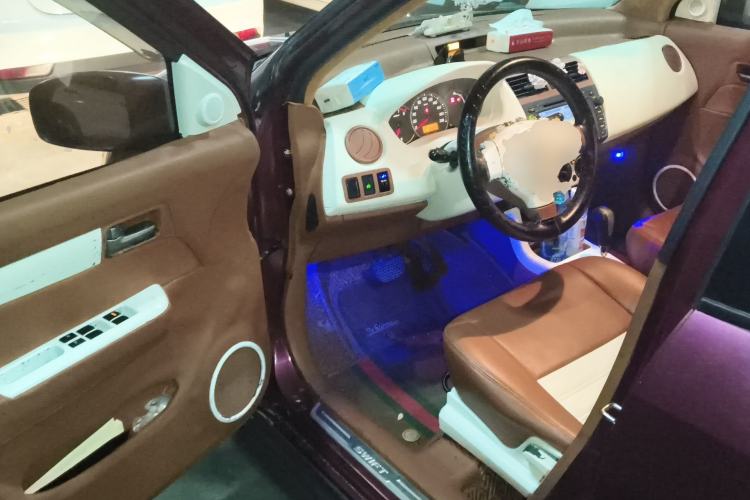 Used Suzuki Swift 2016 1.5L Automatic Fashionable Coolplay Edition
