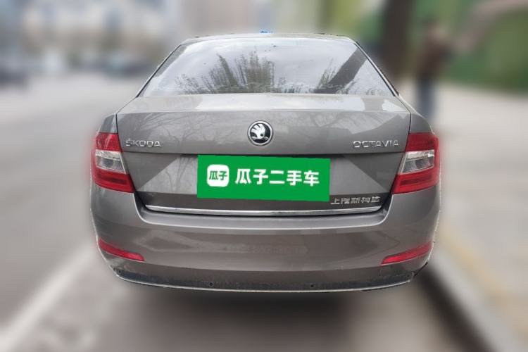 Used Skoda Octavia 2017 1.6L Manual Smart Drive Edition