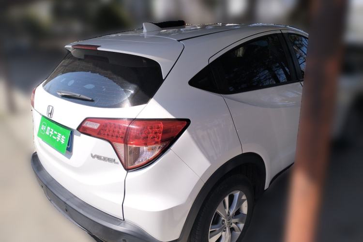 Used Honda Vezel 2017 1.5L CVT 2WD Comfort Model Rear Right 45 Deg