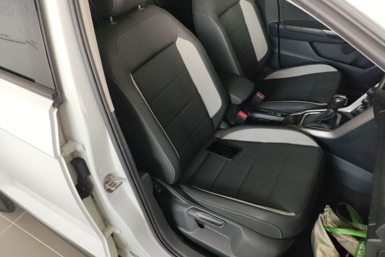 Used Volkswagen T-ROC 2020 230TSI DSG Two-Wheel Drive Advanced Version