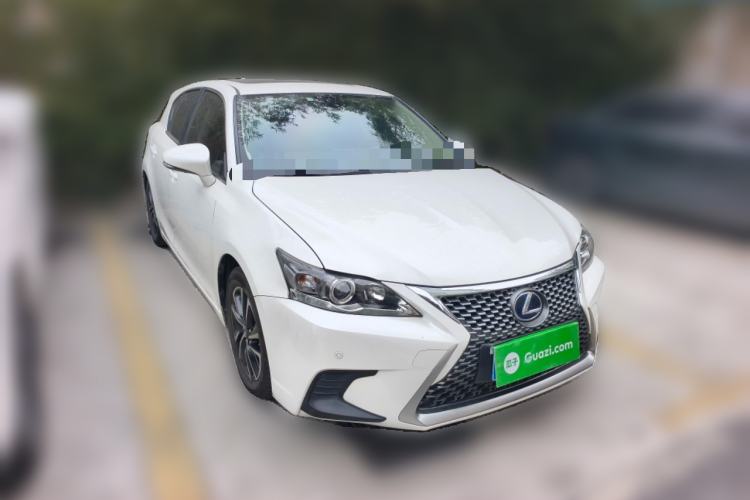Used Lexus CT 2017 CT200h Comfort Edition Monochrome China VI
