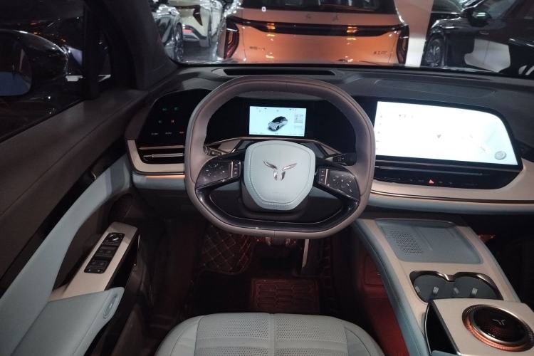 Used Hongqi Tiangong 08 2025 730 Max Rear-Drive Version Steering Wheel