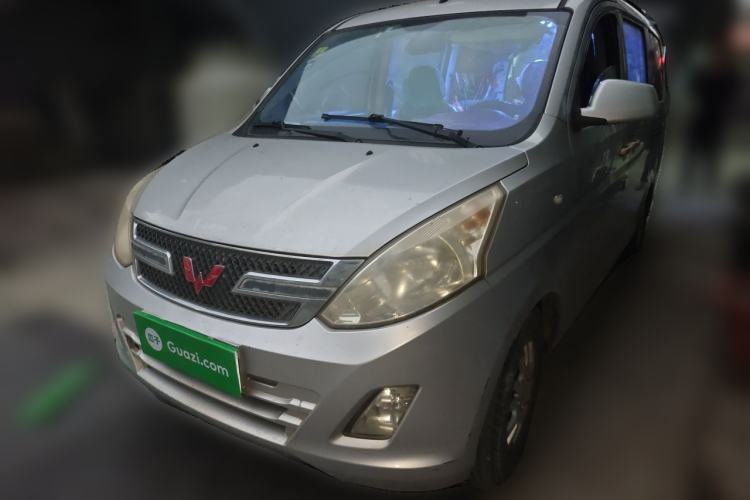 Used Wuling Rongguang V 2015 1.2L Standard Version