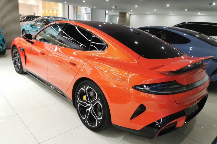 Used Xiaomi Auto SU7 2024 Four-Wheel Drive Ultra-Long Range Advanced Intelligent Driving Max Edition
