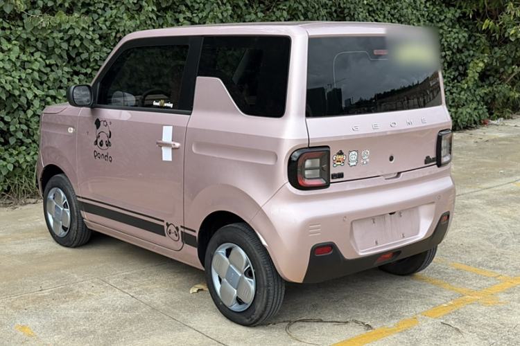 Used Geely Galaxy Panda 2023 Panda Mini 200km Endurance Bear
