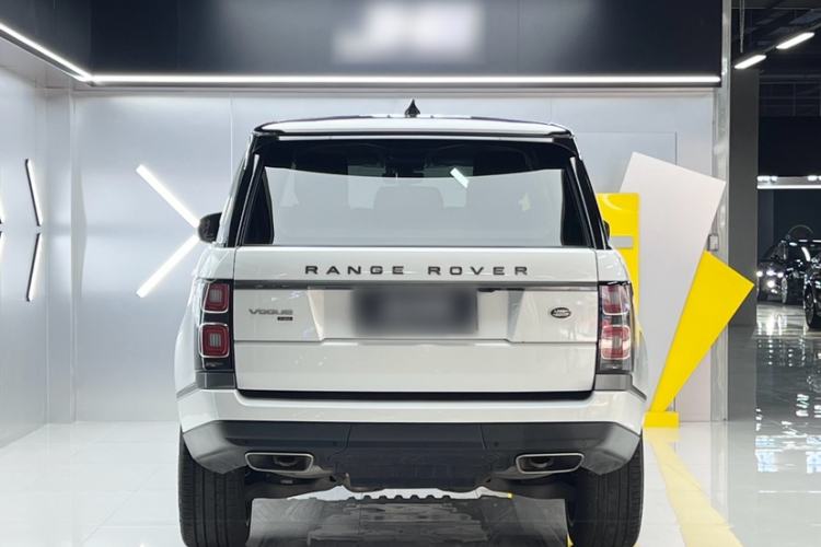 Used Land Rover Range 2021 3.0 L6 Century Extended Classic Edition