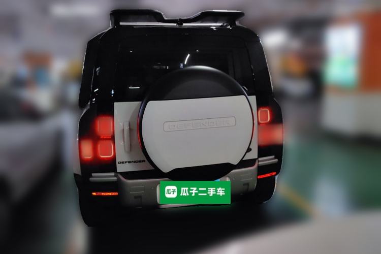 Used Land Rover Defender 2023 Facelift 110 3.0T P400 Dark Edition
