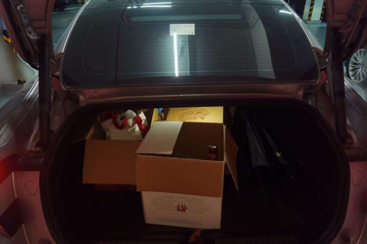 Used XPeng P7 2023 P7i 610 Max Performance Edition Trunk