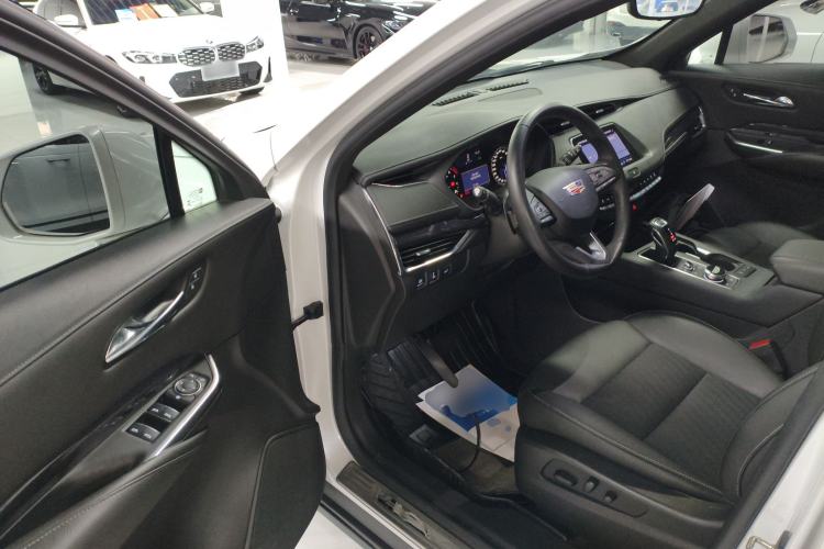 Used Cadillac XT4 2018 28T Two-Wheel Drive Tech Version Driver Seat