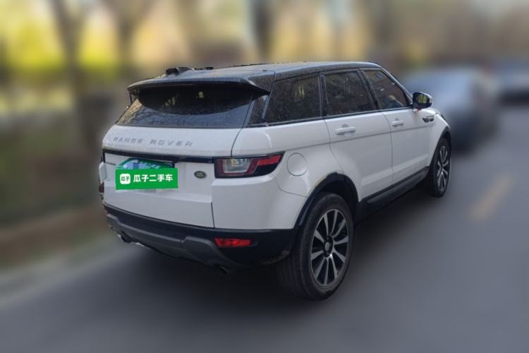 Used Land Rover Range Evoque 2018 240 PS SE Smart Brilliance Edition Rear Right 45 Deg