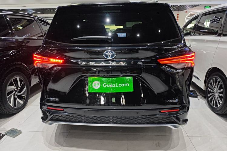 Used Toyota Granvia 2023 2.5L Hybrid Prestige VIP Edition Rear