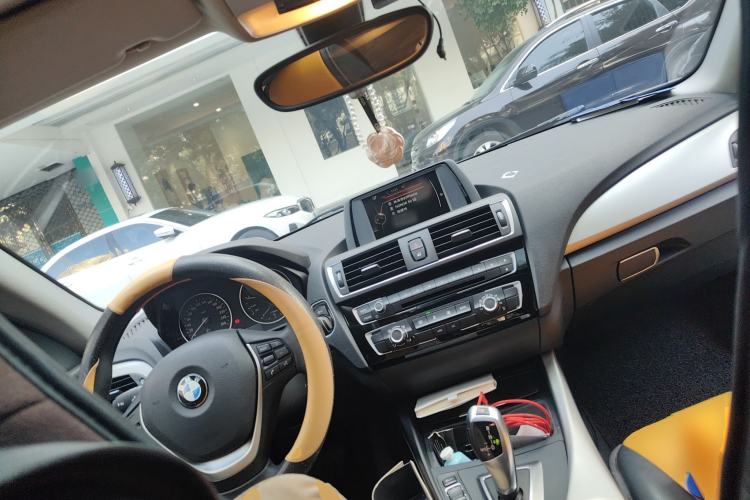 Used BMW 2 Series 2015 218i Center Console