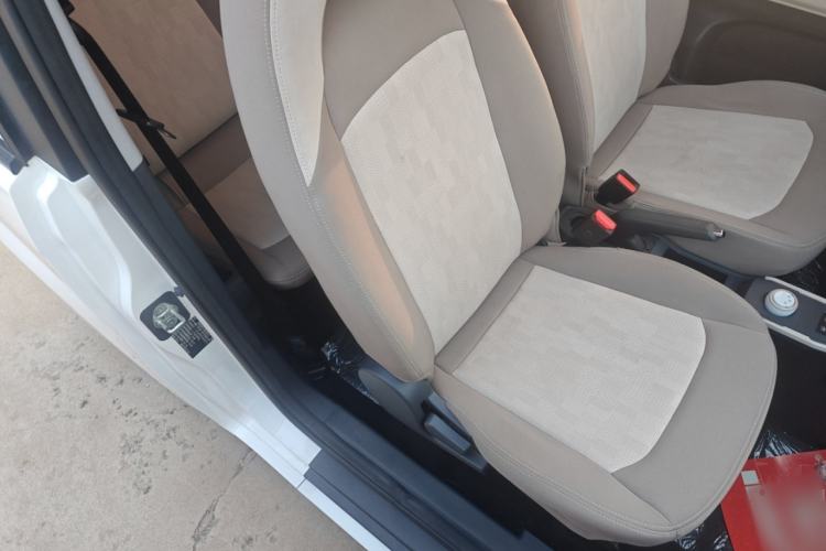 Used Chery QQ Ice Cream 2022 170km Sundae Phosphate Lithium-Ion
