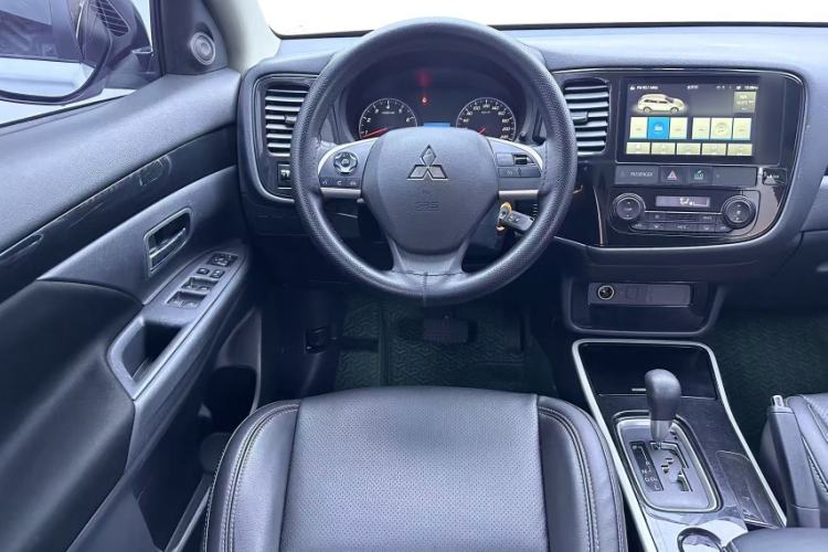 Used Mitsubishi Outlander 2021 2.0L Two-Wheel Drive Comfort Edition 5 Seats