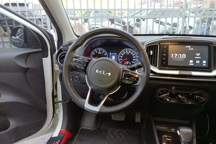 Used Kia kx1 Stonic 2021 1.4L CVT Fun Edition
