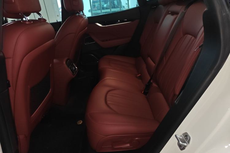 Used Maserati Levante 2018 3.0T Standard Edition Left Rear Seat