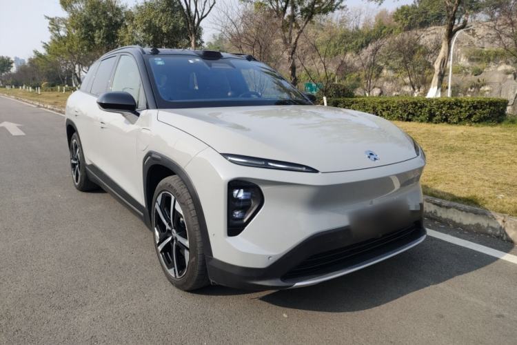 Used Nio ES7 2022 100 kWh Front Right 45 Deg