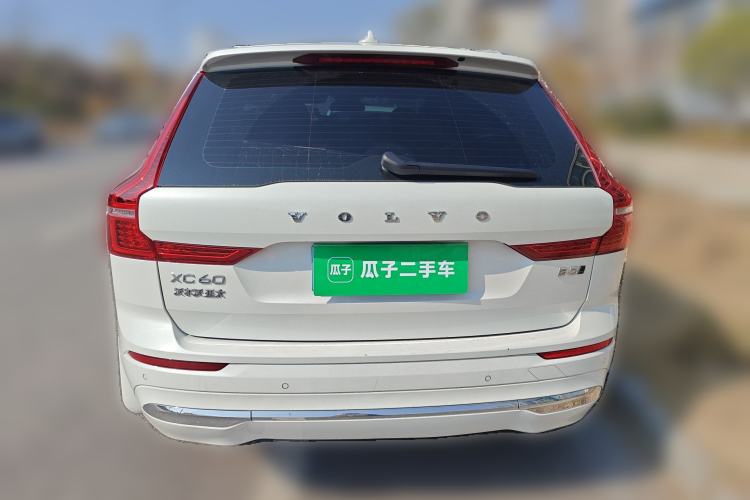 Used Volvo XC60 2023 B5 4x4 Smart Luxury Edition