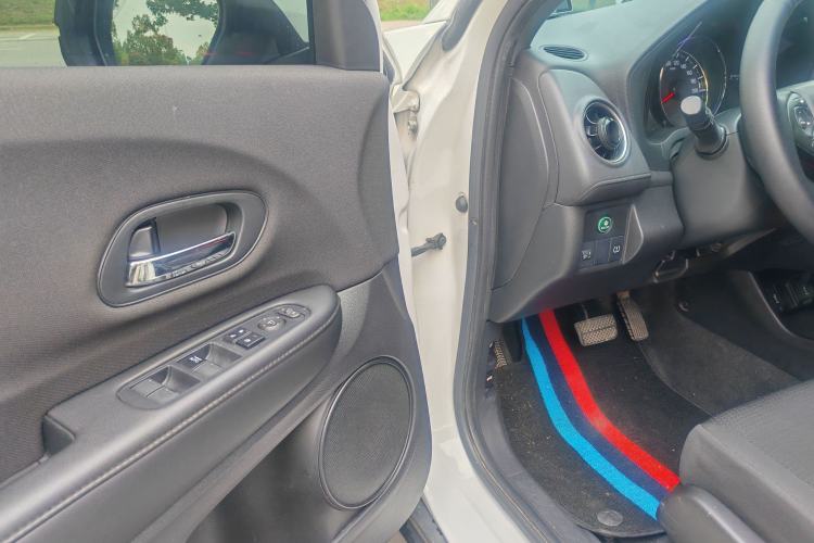 Used Honda XR-V 2020 1.5L CVT Classic Edition Interior 2