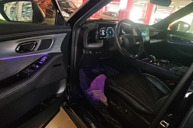 Used GAC Trumpchi GS8 2022 Dual-Engine Series 2.0TM Two-Wheel Drive Prestige Edition (7 Seats)