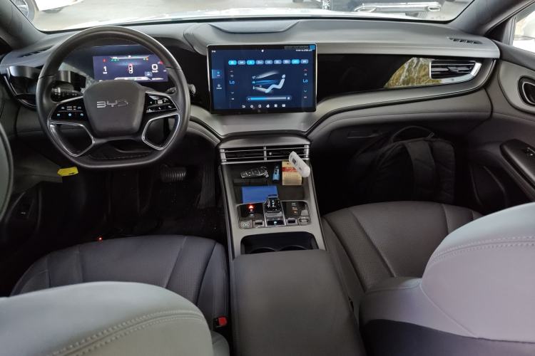 Used BYD Seal 07 DM-i 2025 DM-i 1.5L 70km Elite Model Center Console