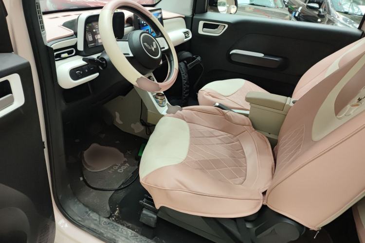 Used Wuling Hongguang MINIEV 2024 3rd Generation 215km Youth Edition Driver Seat