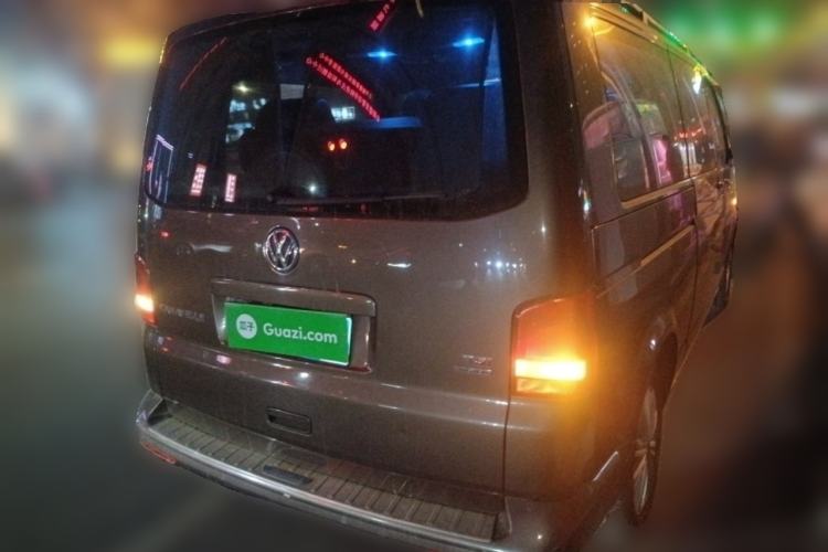 Used Volkswagen Caravelle 2014 2.0 TSI Four-Wheel Drive Comfort Edition Rear Right 45 Deg