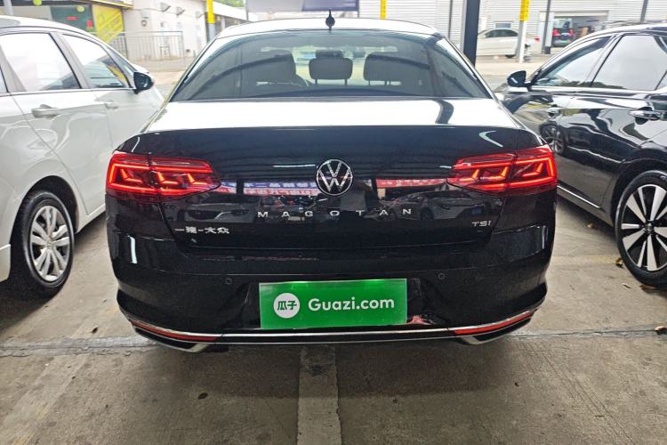 Used Volkswagen Magotan 2020 280TSI DSG Comfort Edition Rear