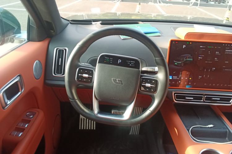 Used Li Auto L9 2022 Max model
