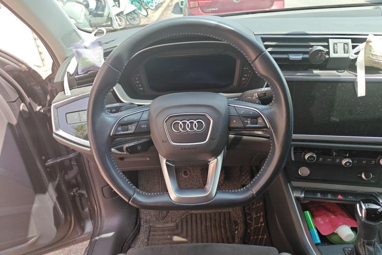 Used Audi Q3 2020 35 TFSI Fashion Dynamic Model