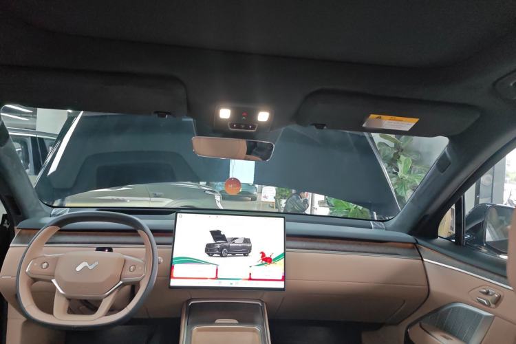 Used ONVO Luxeed L90 2025 Model—Max Six-Seater Version
