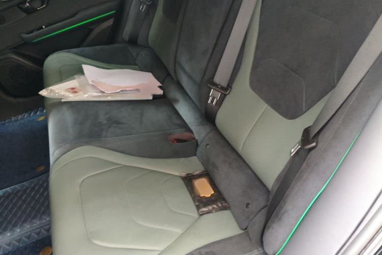 Used BYD Han 2022 EV 610 km All-Wheel-Drive Qianshan Cui Limited Edition Left Rear Seat