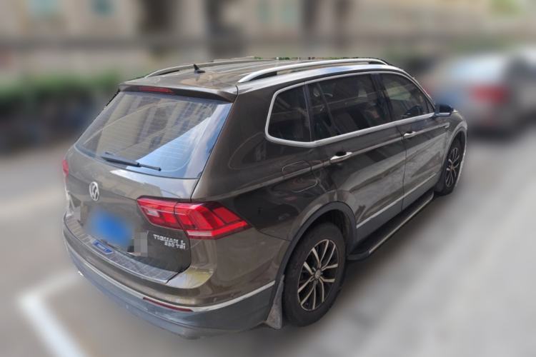 Used Volkswagen Tiguan L 2018 Revised Version 330TSI Automatic Two-Wheel Drive Comfort Edition Rear Right 45 Deg