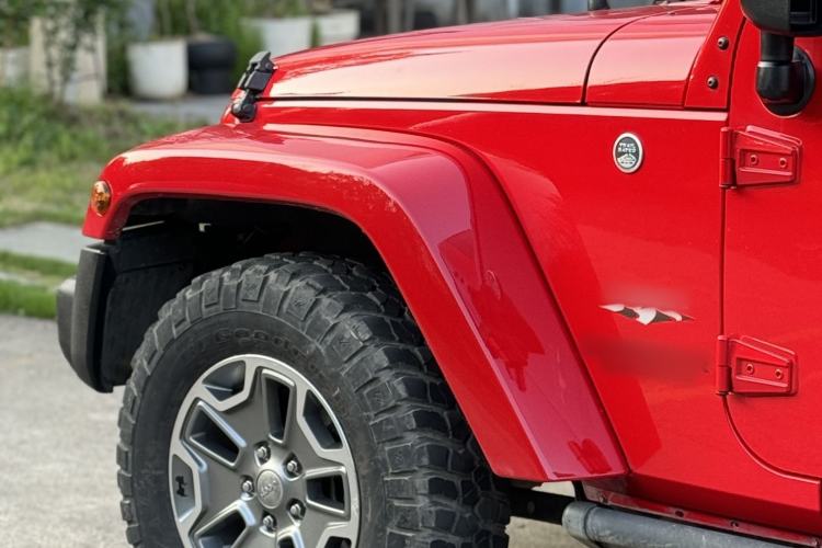 Used Jeep Wrangler 2017 3.0L Sahara Four-Door Comfort Edition Exterior 7