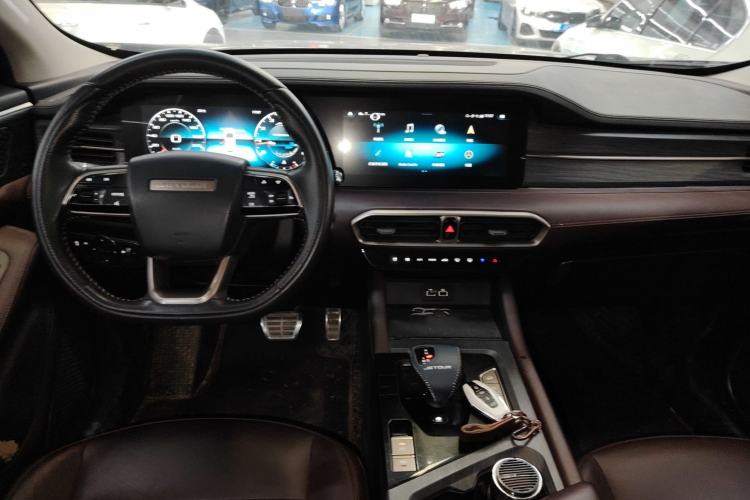 Used JETOUR X90 PLUS 2024 1.6TD DCT Villa PRO 7-Seater
