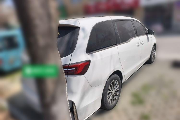 Used Buick GL8 2022 Land Cruiser Executive Class 652T Comfort Model Rear Right 45 Deg