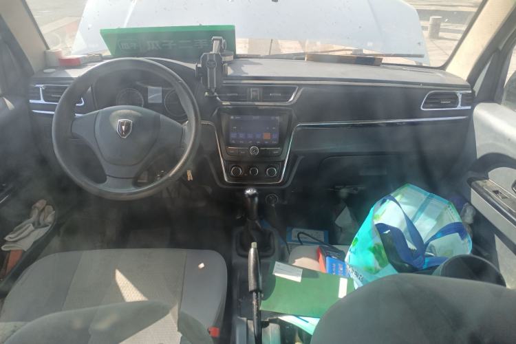 Used Jinbei Hiace X30 2021 1.5L Comfort Model Base Version (No Air Conditioning) Van China VI Standard SWC15M Center Console