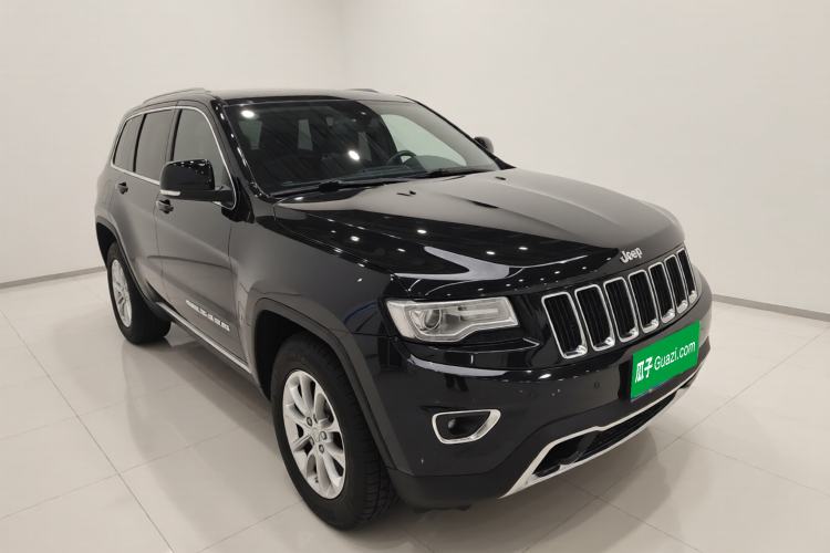 Used Jeep Grand Cherokee 2014 3.0TD Diesel Comfort Navigation Version Exterior 2