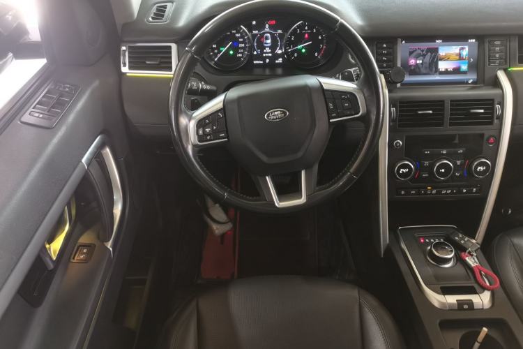 Used Land Rover Discovery Sport 2018 240 PS SE Version