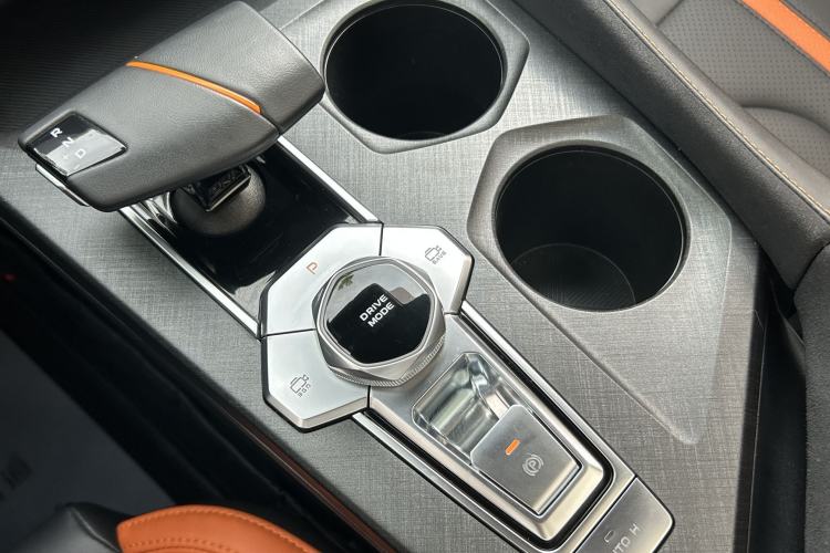 Used CHANGAN UNI-V 2024 1.5T Prestige Sport Edition
