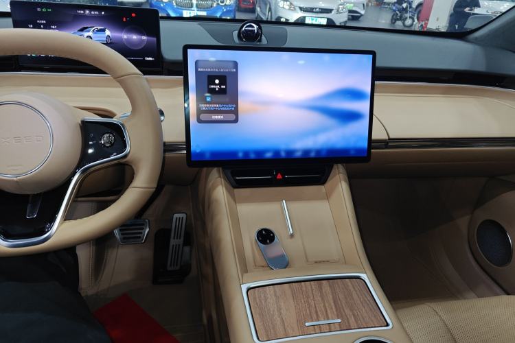 Used Hima Luxeed R7 2024 All-Electric 736 km Ultra
