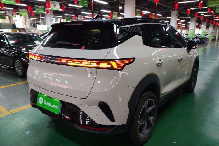 Used Lynk & Co 06 2025 Renew 1.5T Halo Rear Right 45 Deg